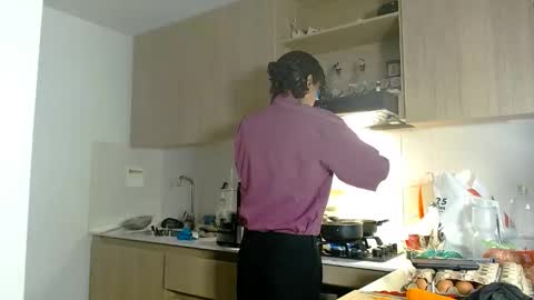 Snapshot of isidroglasc chatting on November 2025 03:07:01 AM Isidro online show from November 2025 03:07:01 AM