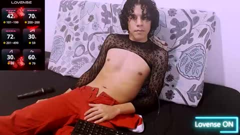 Snapshot of isidroglasc chatting on November 2025 11:38:01 PM Isidro online show from November 2025 11:38:01 PM