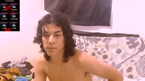 Snapshot of isidroglasc chatting on April 2026 10:40:02 PM Isidro online show from April 2026 10:40:02 PM