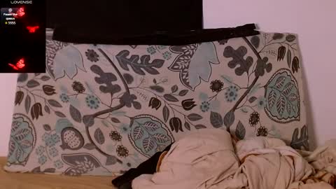 Snapshot of isidroglasc chatting on April 2026 11:10:02 PM Isidro online show from April 2026 11:10:02 PM