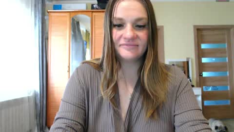 isingle_mom online show from May 2026 07:02:02 AM