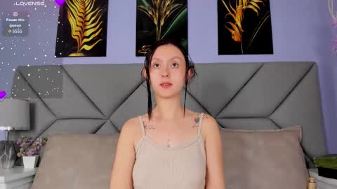 Snapshot of isis1012 chatting on November 2025 07:56:01 AM isa online show from November 2025 07:56:01 AM