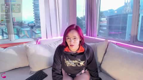 Isis  lohan online show from September 2025 11:34:01 AM