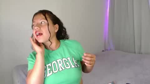 Snapshot of isis_cb17 chatting on January 2025 08:42:01 PM Isis online show from January 2025 08:42:01 PM