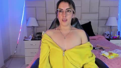 Pauli online show from December 2024 06:19:02 AM