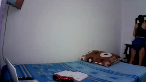 Snapshot of isis_pink chatting on January 2025 04:59:01 PM Alaya online show from January 2025 04:59:01 PM