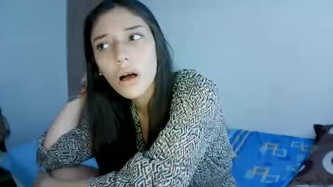 Snapshot of isis_pink chatting on January 2025 12:09:01 AM Alaya online show from January 2025 12:09:01 AM