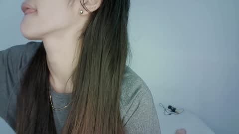 Snapshot of isis_pink chatting on February 2025 02:26:02 PM Alaya online show from February 2025 02:26:02 PM