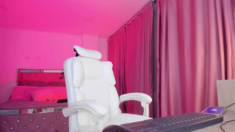 isis online show from January 2026 03:00:02 AM