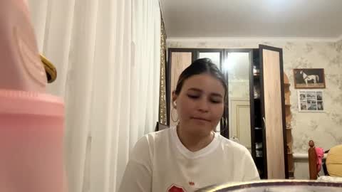 Snapshot of isisgoudge chatting on February 2026 03:01:01 PM Izi online show from February 2026 03:01:01 PM