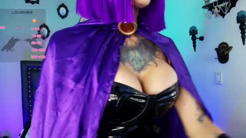 Isis Raichu online show from January 2026 07:17:02 PM