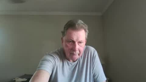 island625103 online show from July 2026 08:00:01 PM