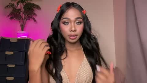 Alona online show from July 2026 09:52:01 PM