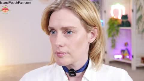 Lou  Peaches online show from June 2026 02:11:01 PM