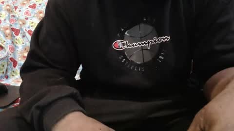 Snapshot of islandboi_88 chatting on April 2026 09:06:02 PM islandboi_88 online show from April 2026 09:06:02 PM