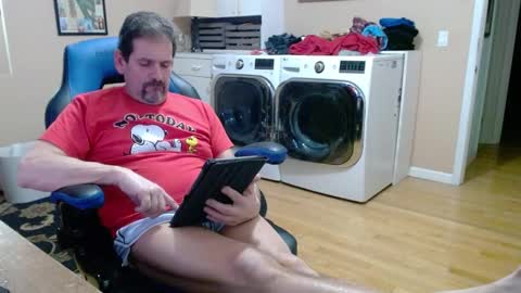 Jim online show from January 2025 09:57:01 PM