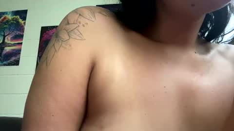 Snapshot of islandmilf777 chatting on April 2026 03:04:02 AM BiancaRose online show from April 2026 03:04:02 AM