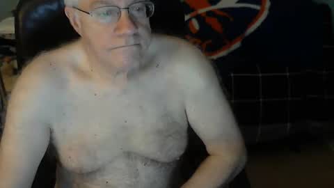 Snapshot of islesman22 chatting on December 2024 10:38:02 AM islesman22 online show from December 2024 10:38:02 AM