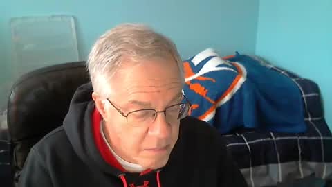 Snapshot of islesman22 chatting on January 2025 03:38:01 PM islesman22 online show from January 2025 03:38:01 PM