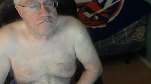 Snapshot of islesman22 chatting on February 2026 10:36:01 AM islesman22 online show from February 2026 10:36:01 AM