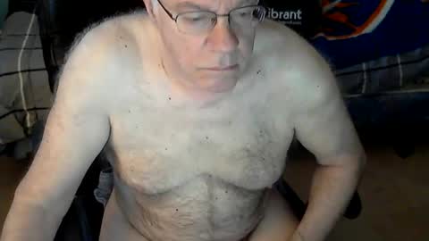 Snapshot of islesman22 chatting on June 2026 09:58:01 AM islesman22 online show from June 2026 09:58:01 AM