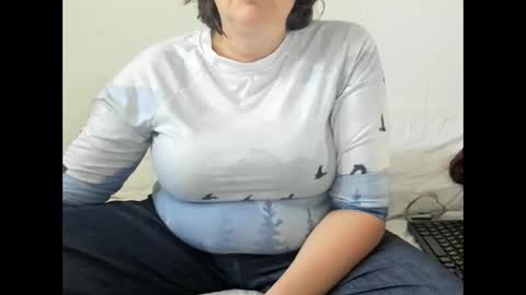 Snapshot of israelymilf chatting on March 2025 06:50:02 AM Marta online show from March 2025 06:50:02 AM