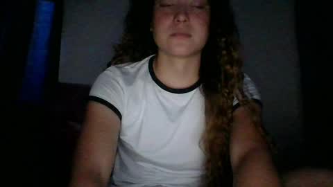 Issa online show from April 2026 07:34:02 PM