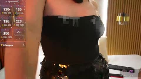 Snapshot of issa_baby_ chatting on April 2026 04:18:02 AM issa baby online show from April 2026 04:18:02 AM