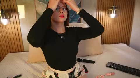 Snapshot of issa_baby_ chatting on May 2026 04:20:02 AM issa baby online show from May 2026 04:20:02 AM