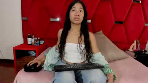 issa_blue online show from July 2026 06:47:01 PM