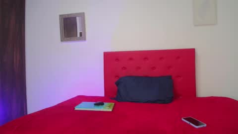 issa_kitty online show from December 2024 06:28:01 PM