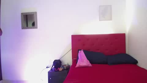 issa_kitty online show from January 2025 03:48:01 PM