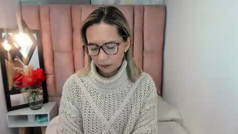 ISSA MILF online show from July 2026 02:37:02 PM