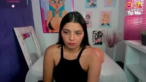 Issa  online show from November 2025 03:23:02 PM