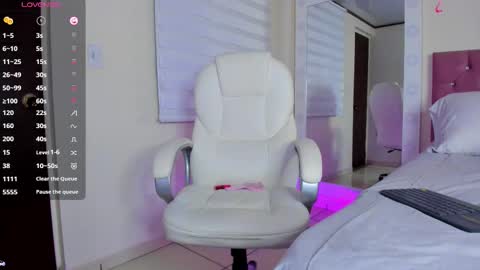 Snapshot of issabellarodriguez chatting on February 2026 10:34:02 AM Isa online show from February 2026 10:34:02 AM