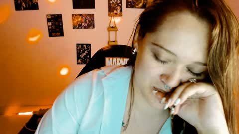 Yiz online show from December 2024 09:16:02 AM