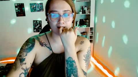 Yiz online show from February 2025 07:15:01 AM