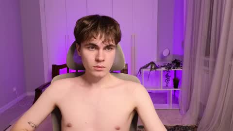 Snapshot of istairee chatting on December 2024 01:36:02 PM Maks online show from December 2024 01:36:02 PM