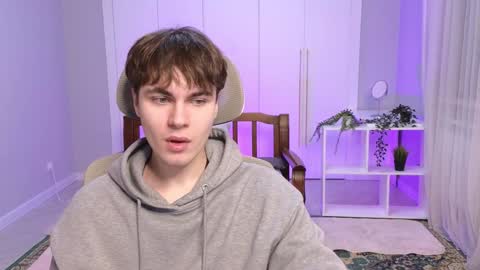 Snapshot of istairee chatting on January 2025 03:16:02 AM Maks online show from January 2025 03:16:02 AM