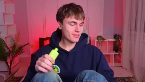 Snapshot of istairee chatting on January 2025 10:31:02 AM Maks online show from January 2025 10:31:02 AM