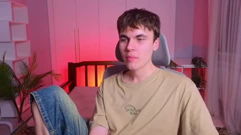 Snapshot of istairee chatting on January 2025 02:17:02 PM Maks online show from January 2025 02:17:02 PM