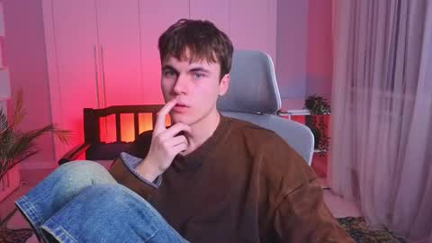 Snapshot of istairee chatting on February 2025 01:41:01 PM Maks online show from February 2025 01:41:01 PM