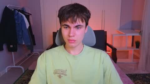 Snapshot of istairee chatting on February 2025 10:10:01 AM Maks online show from February 2025 10:10:01 AM