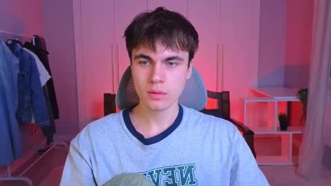 Snapshot of istairee chatting on February 2025 12:47:02 PM Maks online show from February 2025 12:47:02 PM