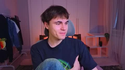 Snapshot of istairee chatting on March 2025 10:46:01 AM Maks online show from March 2025 10:46:01 AM