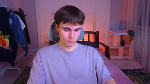 Snapshot of istairee chatting on March 2025 01:29:02 PM Maks online show from March 2025 01:29:02 PM