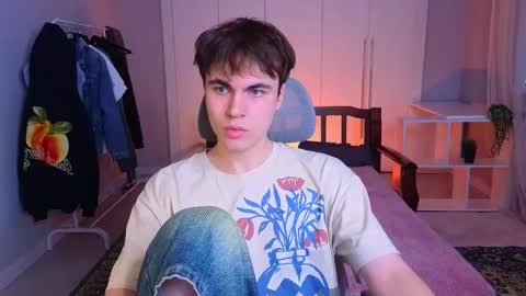 Snapshot of istairee chatting on March 2025 09:28:01 AM Maks online show from March 2025 09:28:01 AM