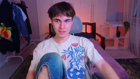 Snapshot of istairee chatting on March 2025 12:30:02 PM Maks online show from March 2025 12:30:02 PM