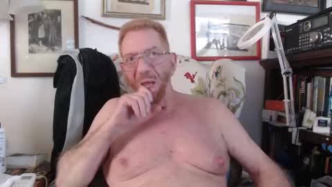 Snapshot of isubmissiveslut chatting on June 2026 10:30:01 PM ImYourBitch online show from June 2026 10:30:01 PM