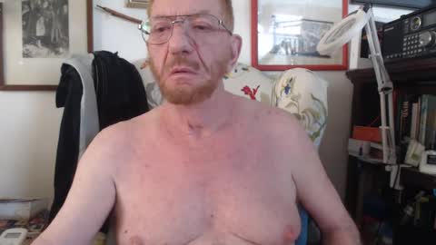 Snapshot of isubmissiveslut chatting on June 2026 07:01:02 PM ImYourBitch online show from June 2026 07:01:02 PM